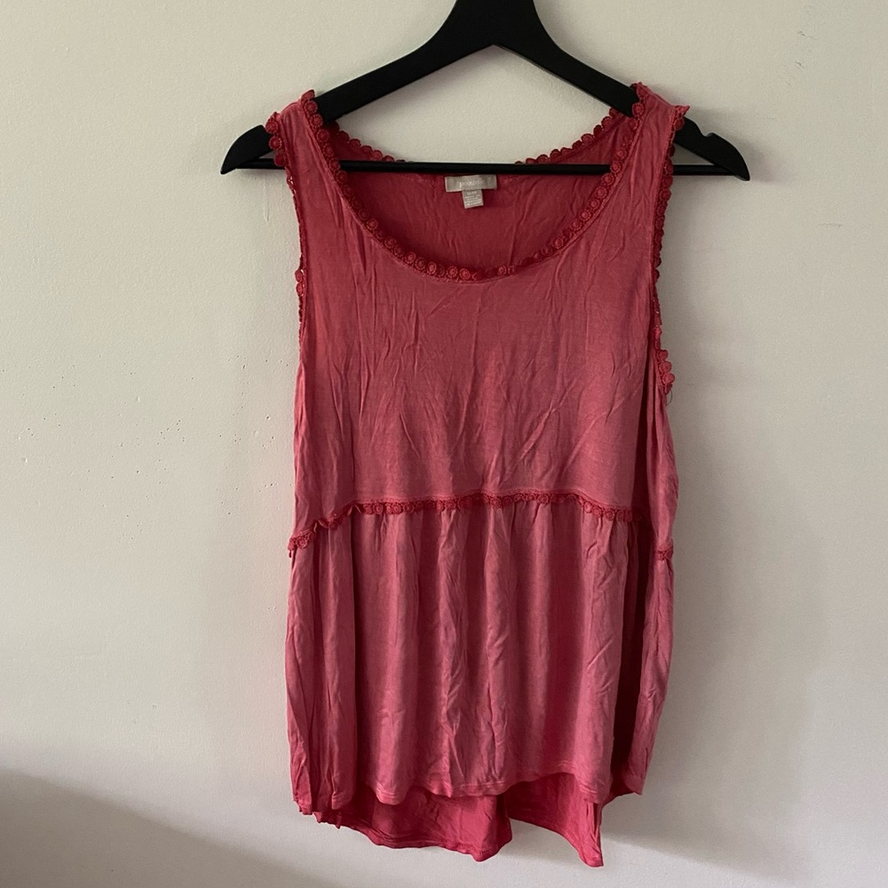 Pointelle drapey tank size medium lace trim pink washed curved hem flowy top
